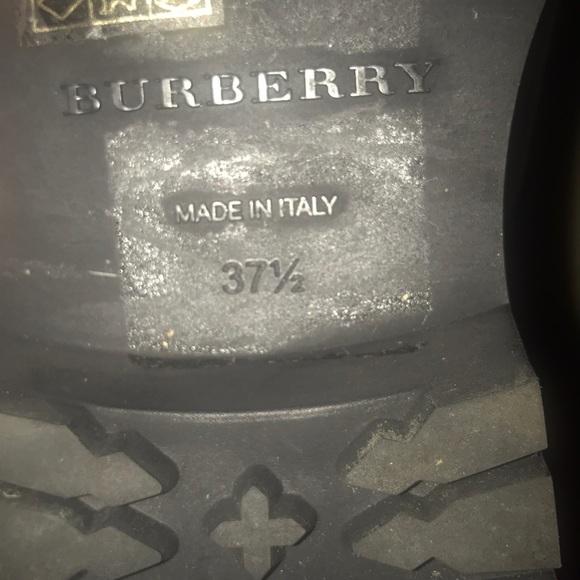Authentic BURBERRY Boots. Worn twice. Like new. - Picture 14 of 15